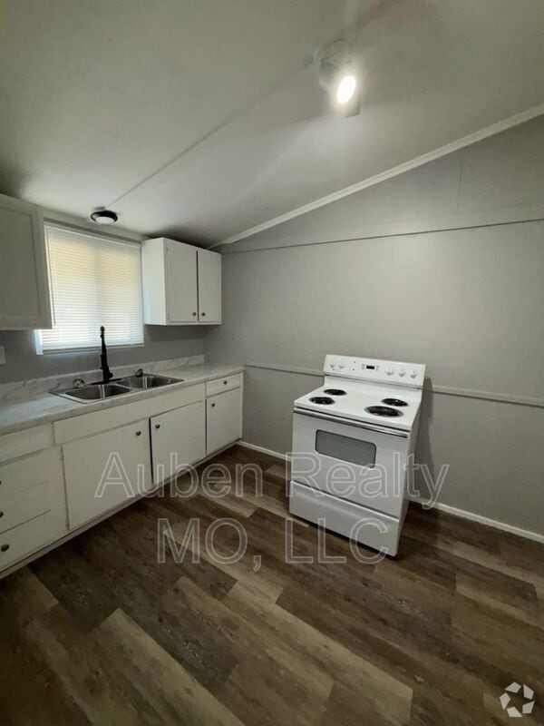 Building Photo - 1300 S Appleton Ave Unit A Rental