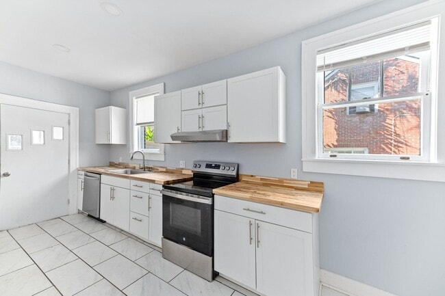 Photo - Charming All-Brick Home in Prime Charlesto...