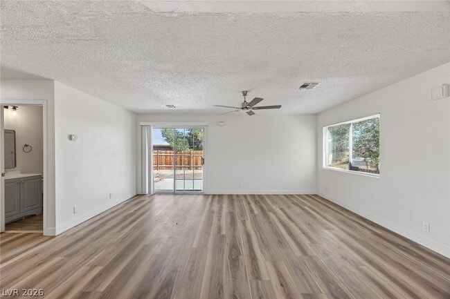Photo - 1320 Gold Ave