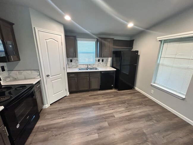 Photo - 2 Bedroom\2 Bath Country Home in Modesto