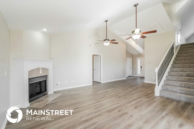 Photo - 1191 Bothwell Pl