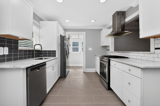 Photo - Beautiful 3 Bedroom Home Near Plaza Midwood!
