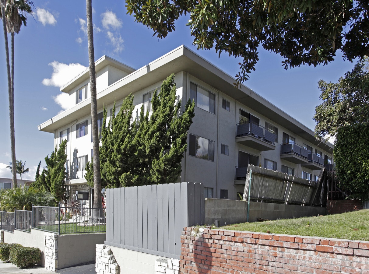 The Eldorado Manor - The Eldorado Manor