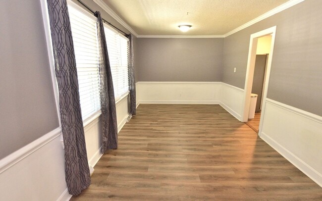 Photo - 1629 Bridgedale Dr