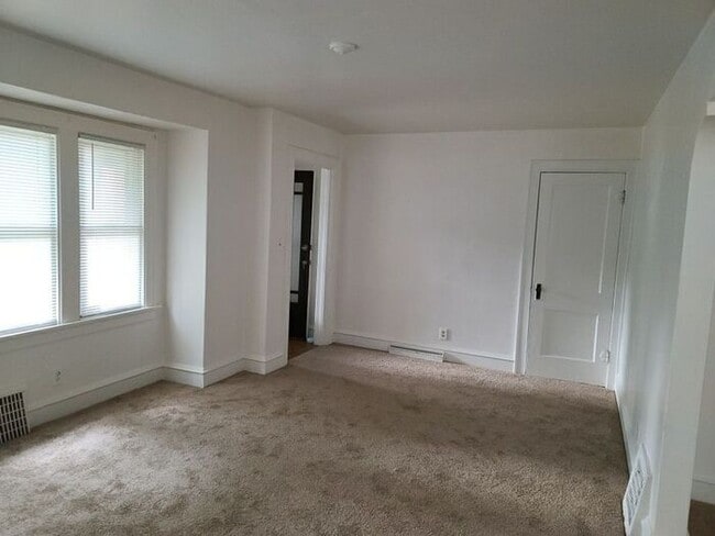 Photo - Lower Duplex