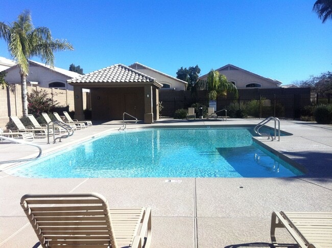 Photo - East Mesa home in gated community across from Skyline Park and walking distance to Skyline High.