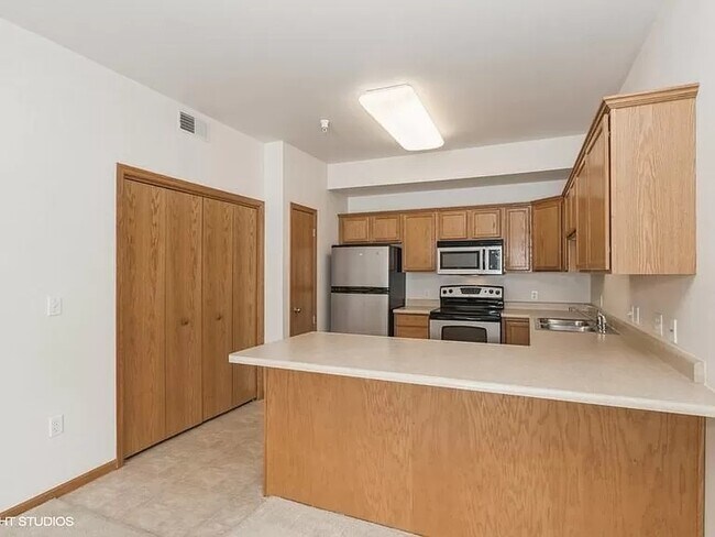 Photo - 130 Jefferson St Unidad #2