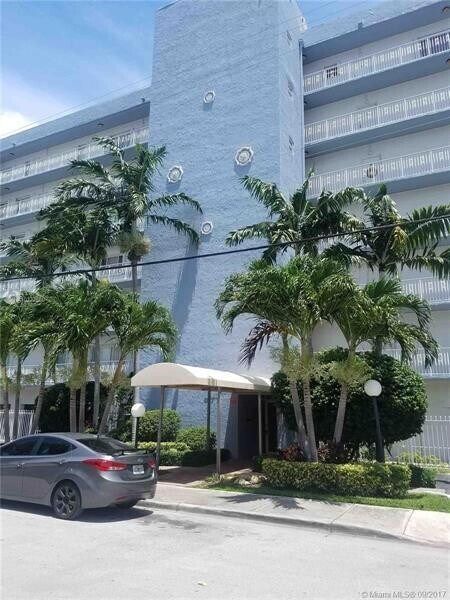 Photo - 677 NE 24th St Unit 601