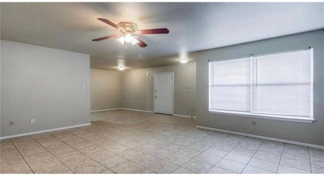 Photo - 8115 Marydean Ave