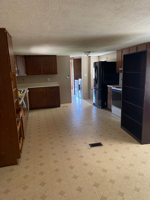 Photo - 580 S Lincoln St