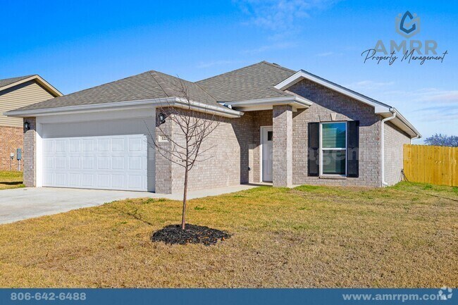 Building Photo - Spacious 3-Bedroom Home – Your Perfect Fam...