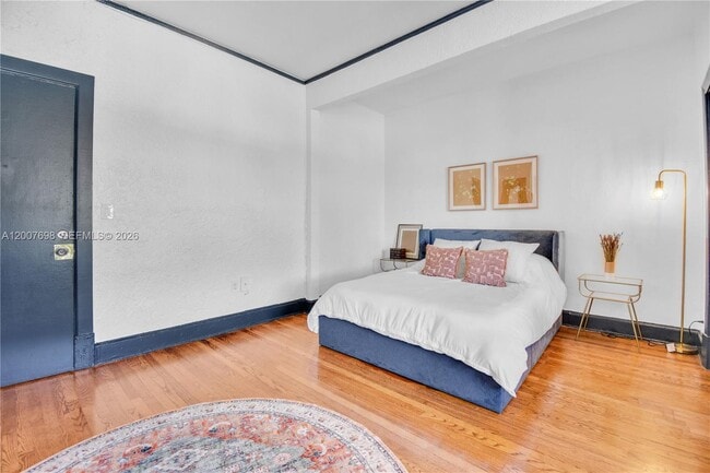 Photo - 900 16th St Unit 201