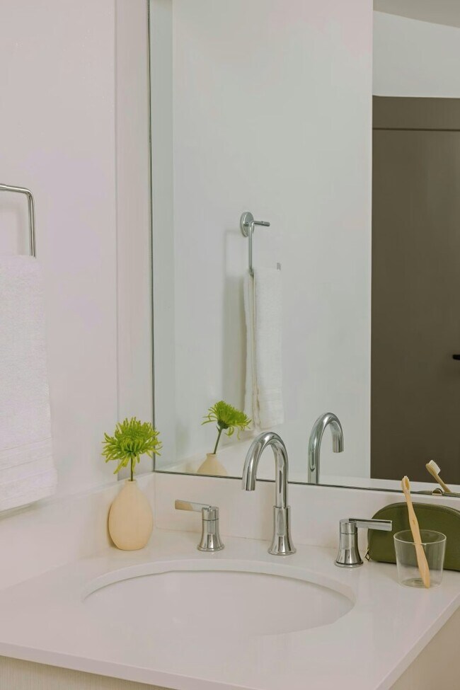 Hotel Houze - Short Term Leases