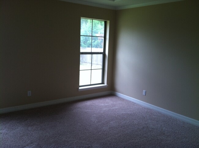 Photo - DOGWOOD SOUTH-GATED COMMUNITY-NICE HOME-CLOSE TO BAFB