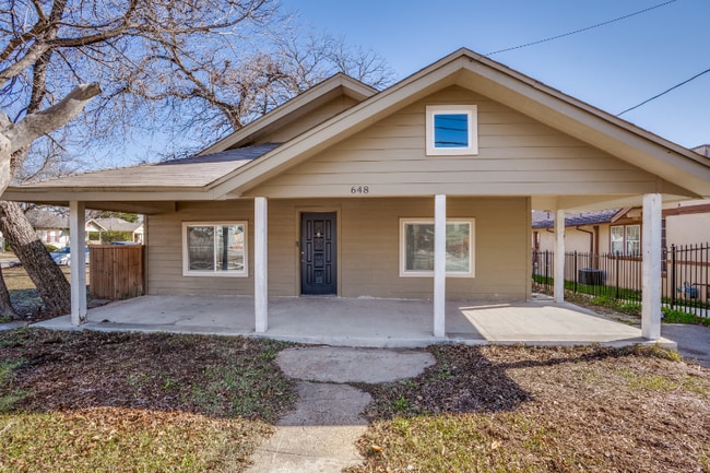 Photo - 648 N Tyler St