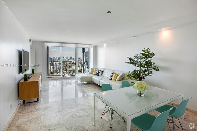 Building Photo - 1500 Ocean Dr Unit PH-10 Rental