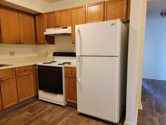 Photo - 94 Westpointe Ln