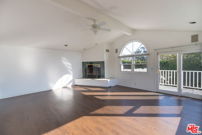 Photo - 6557 Wandermere Rd Unidad Upper STE
