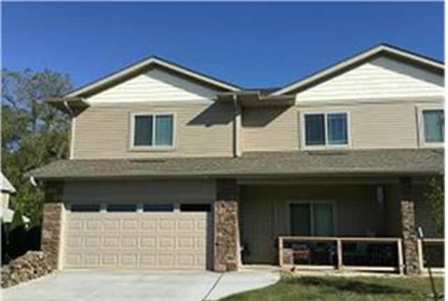 Building Photo - 27 Jaro Wy