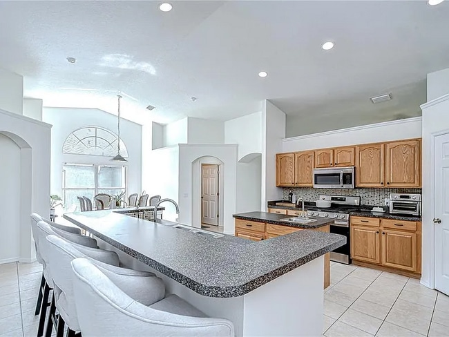 Photo - 7107 Colonial Lake Dr