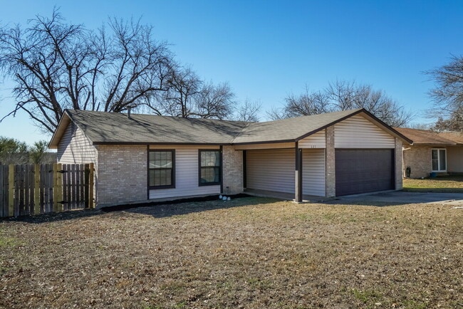 Photo - 605 Janice Dr