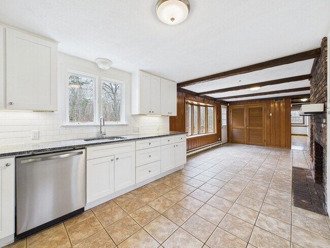 Photo - 215 Stoney Lea Rd