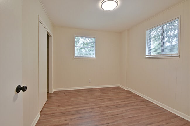 Photo - 1623 Ellison Ln SW