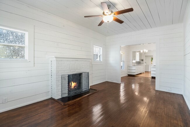 Photo - 1807 W Summit Ave.