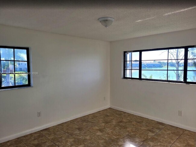 Photo - 468 NE 206th Ln Unit 202