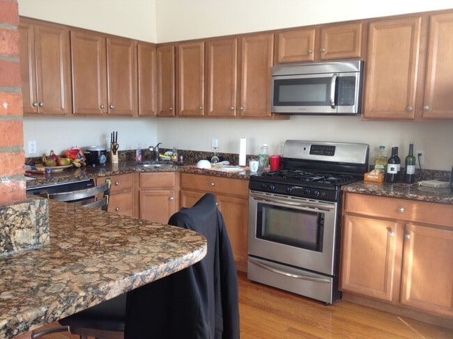 Photo - 30 Circuit St Unit 303