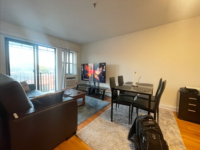 Photo - 3434 10th St Unidad 1