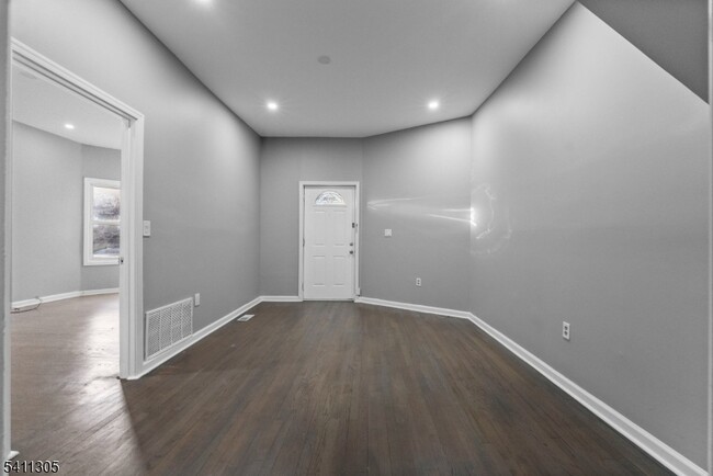 Photo - 467 Summer Ave Unit 1