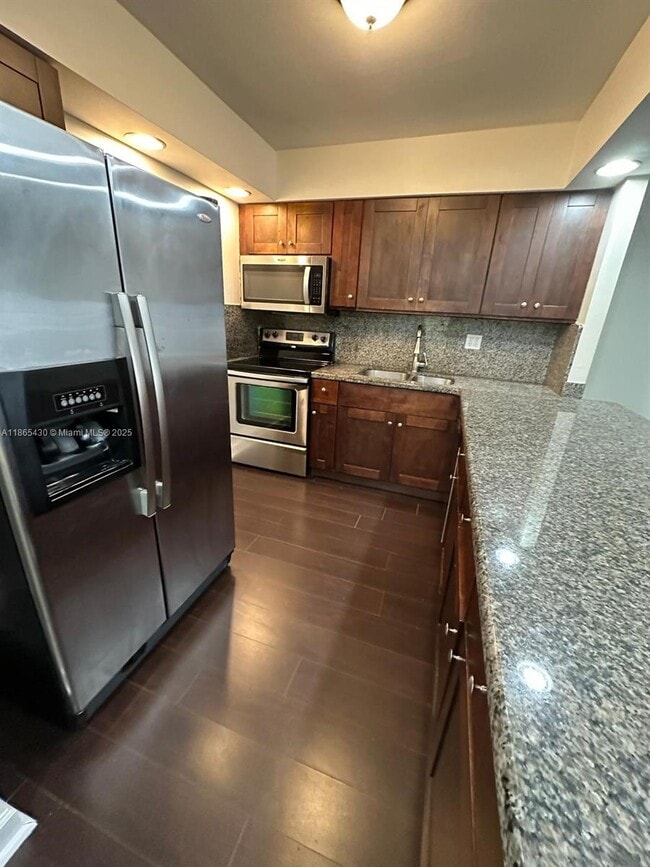 Building Photo - 500 Three Islands Boulevard Unit 507 Rental