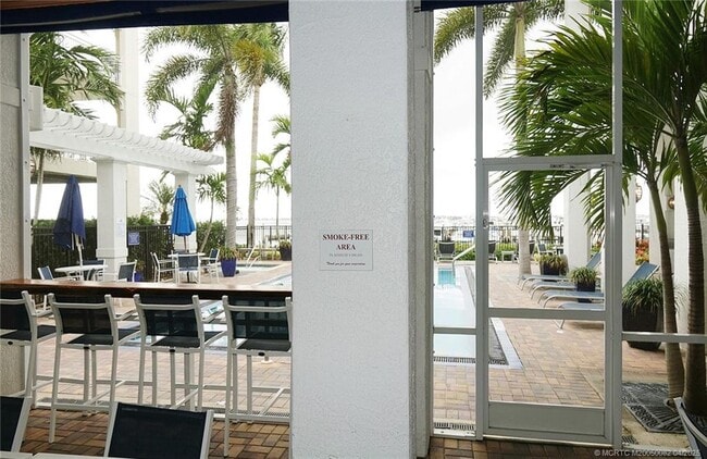 Photo - 975 NW Flagler Ave Unit 306