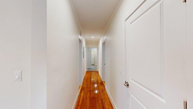 Photo - 391 Linwood Ave Unidad 1