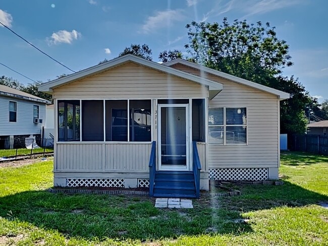 Photo - 3711 N 57th St