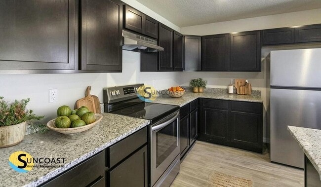 Photo - 3849 Hollycrest St