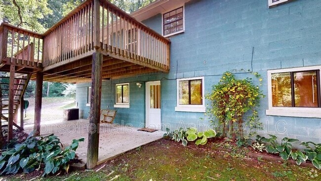 Building Photo - 422 Old Buckeye Cove Rd Rental
