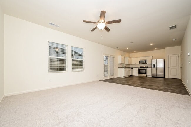 Photo - 7661 Saffron Ave