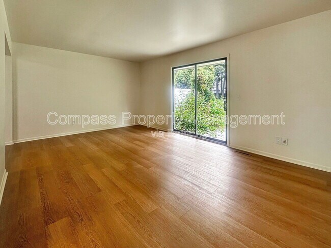 Photo - 4830 Norfolk Cir Townhome