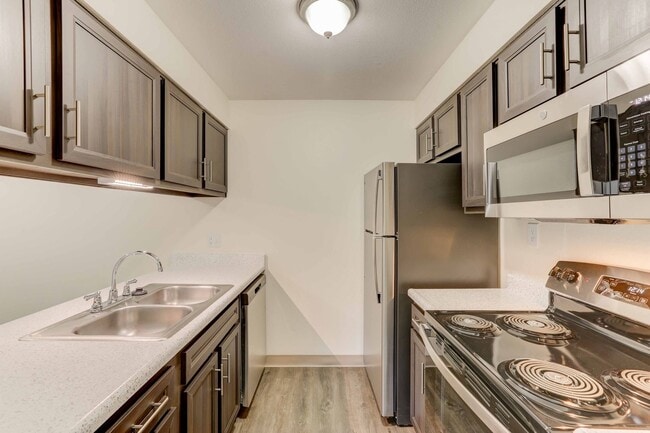 Photo - Americana Lakewood Apartments