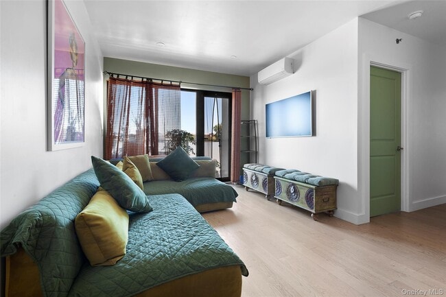 Photo - 62-98 Woodhaven Blvd Unidad 4I