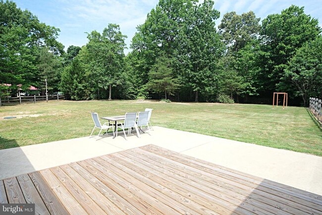 Photo - 45170 Settlers Ln