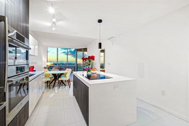 Photo - 851 NE 1st Ave Unit 4506