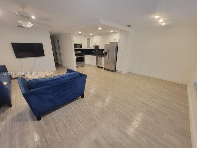 1009 NW 88th Ave Unit B87