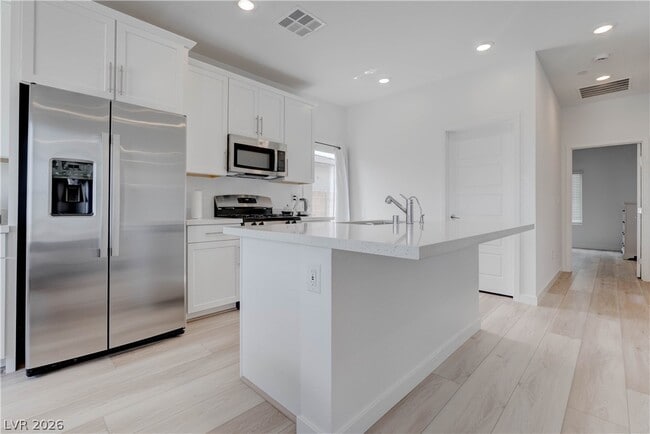 Photo - 904 Kings Clf Ln