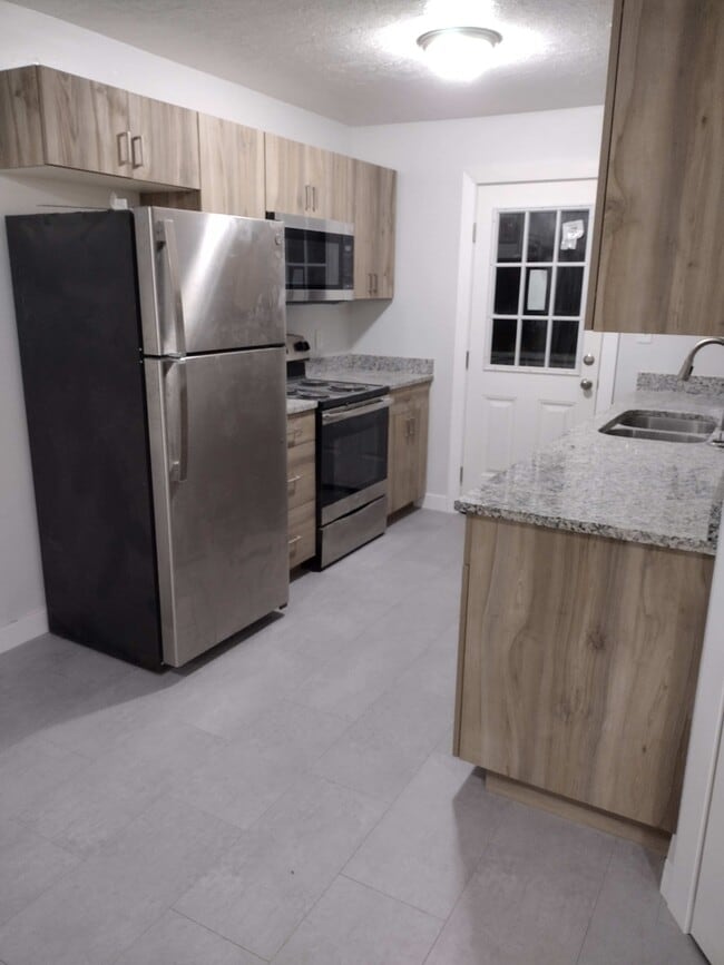 Photo - 510 W Whitman St Unidad #3