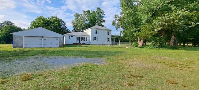 Photo - 781 Kingsale Rd House