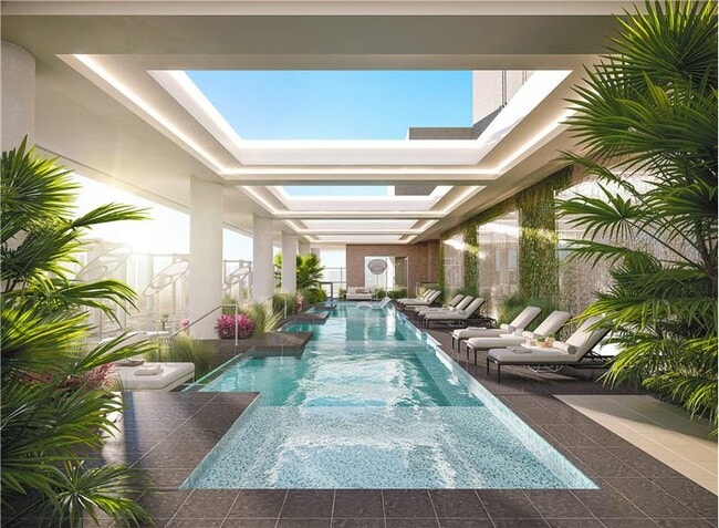 Building Photo - 702 E 11th St Unit S9-63