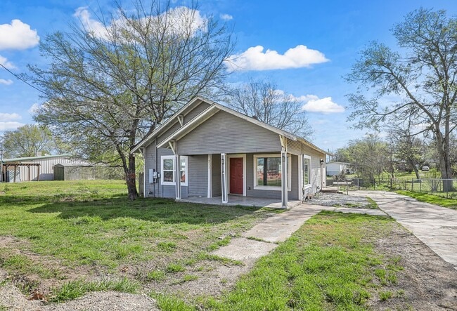 Photo - White picket fence cottage, ready to be your next home!